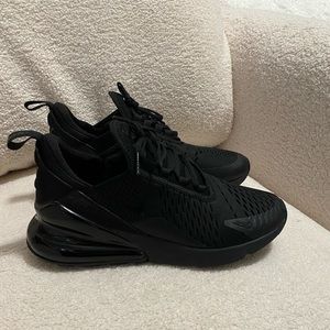 COPY - Nike Air Force 270